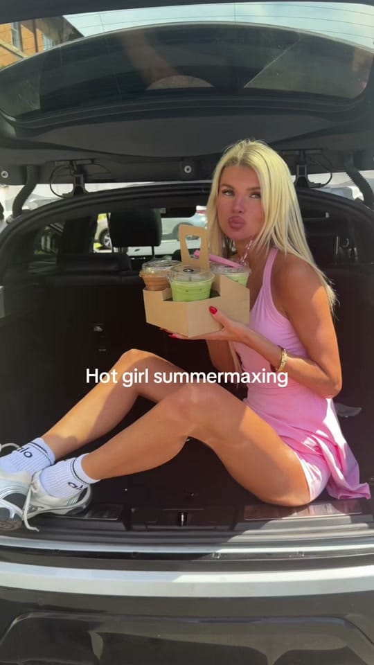 Post 2 by kassy.alice on TikTok (video)
