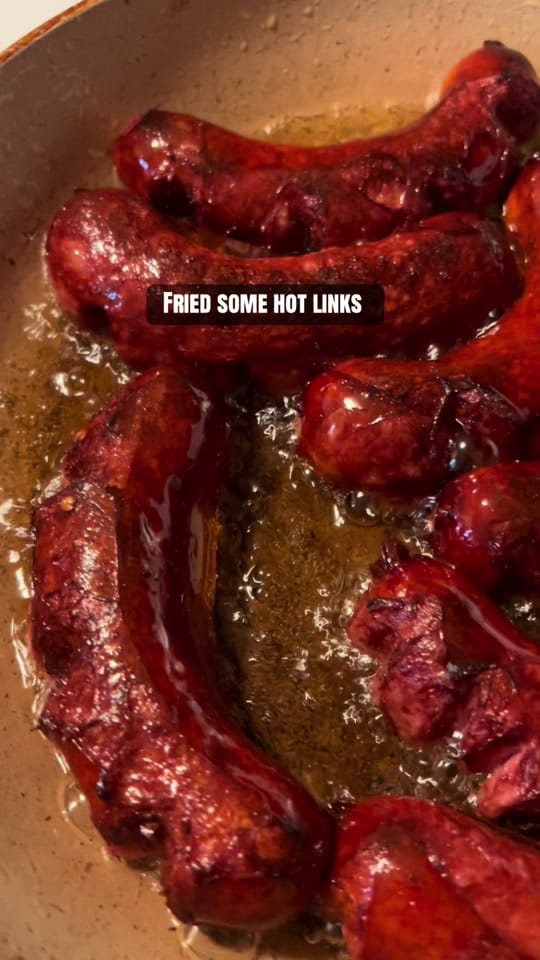Post 6 by Mikees World on TikTok (video)