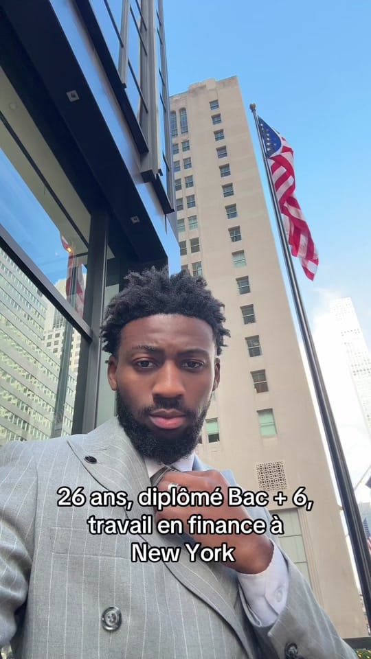 Post 9 by A U R É O on TikTok (video)