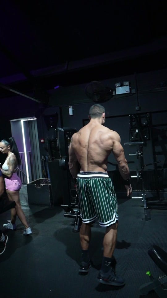 Post 1 by iulifitness on TikTok (video)