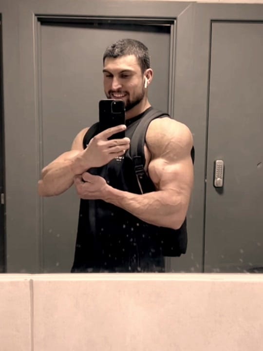 Post 5 by iulifitness on TikTok (video)