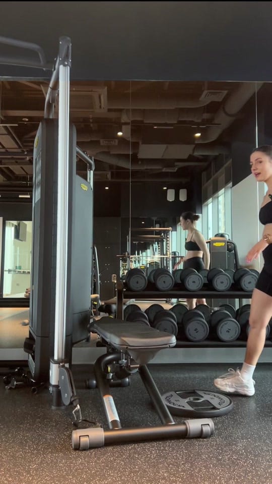 Post 10 by CiciXFit on TikTok (video)