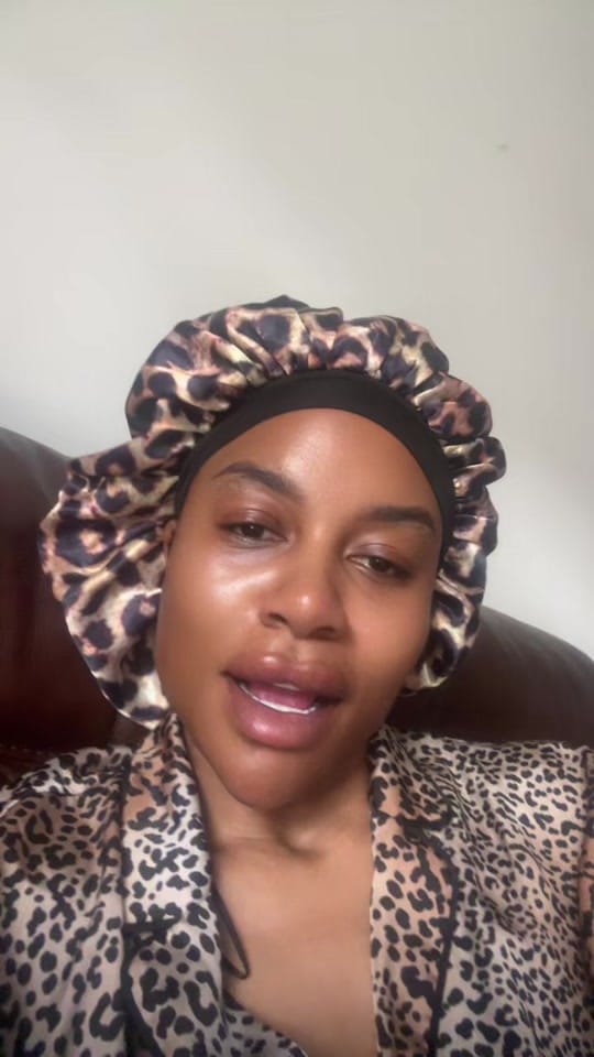 Post 3 by leslie____x on TikTok (video)