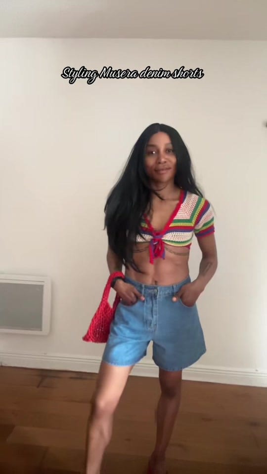 Post 6 by leslie____x on TikTok (video)