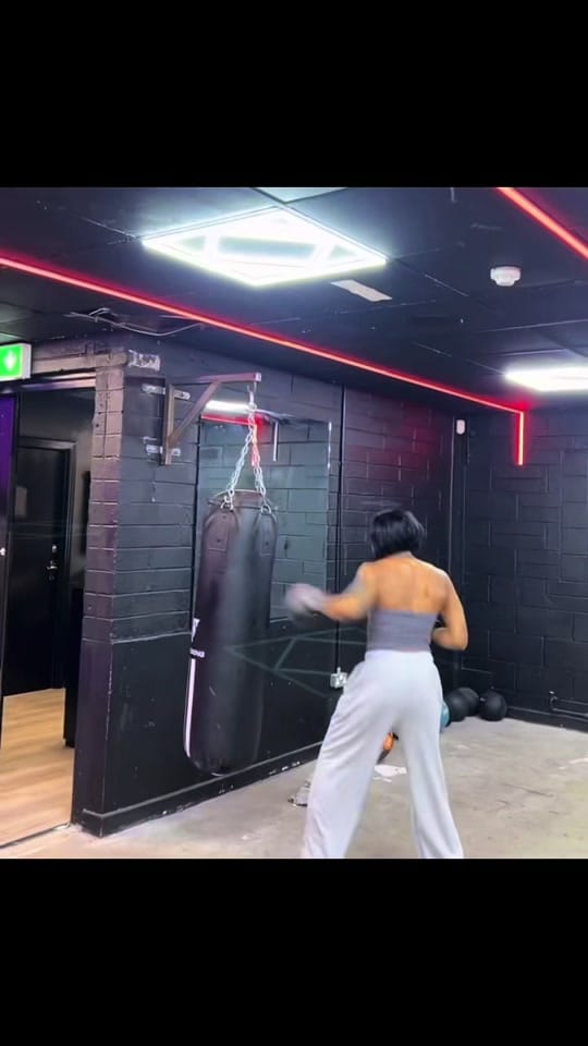 Post 5 by leslie____x on TikTok (video)