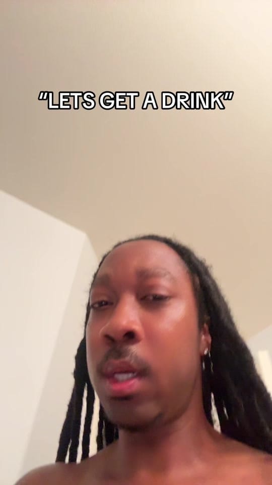 Post 4 by LIVELARGEBITCH on TikTok (video)