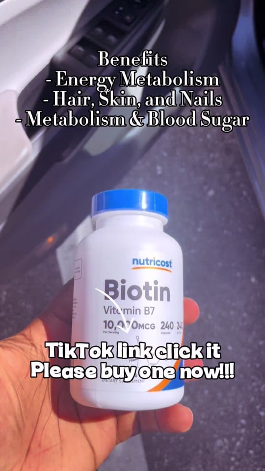 Post 2 by Antoine x on TikTok (video)
