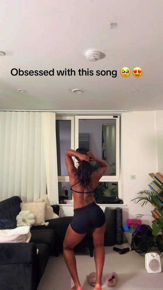 Post 8 by Tesi Holistic on TikTok (video)