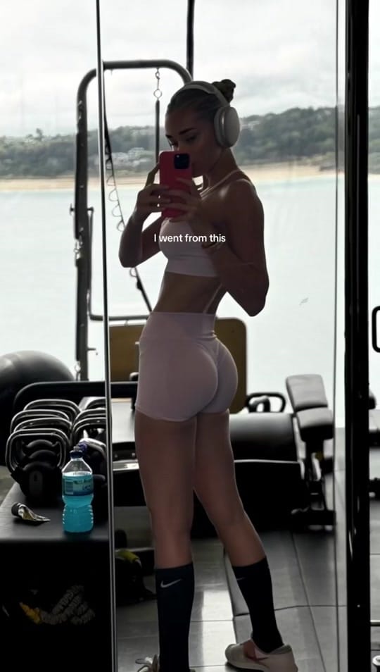 Post 3 by anassaoneill on TikTok (video)