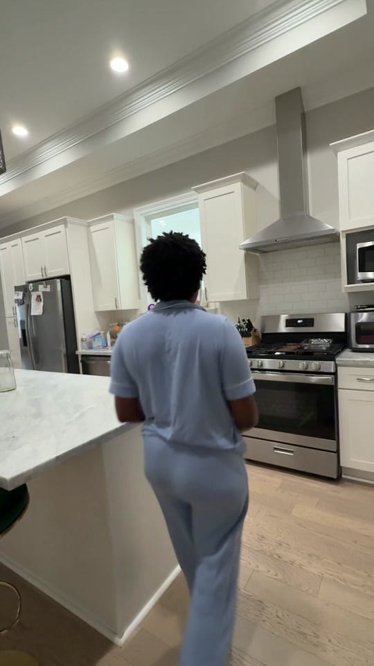 Post 6 by Alexis on TikTok (video)