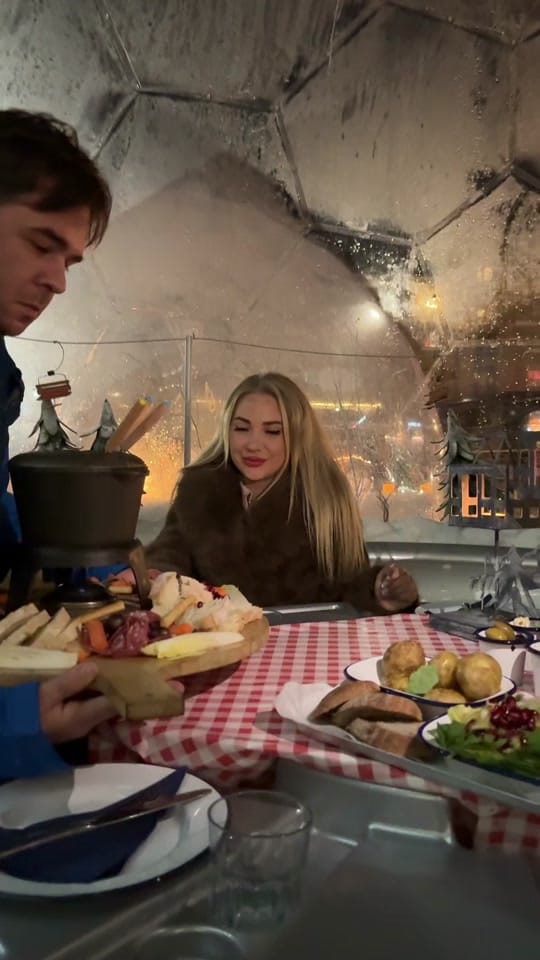 Post 5 by Elena Xtinulia on TikTok (video)