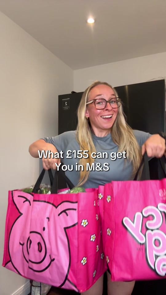 Post 8 by Ailsa: Family Meals & Mum Life on TikTok (video)