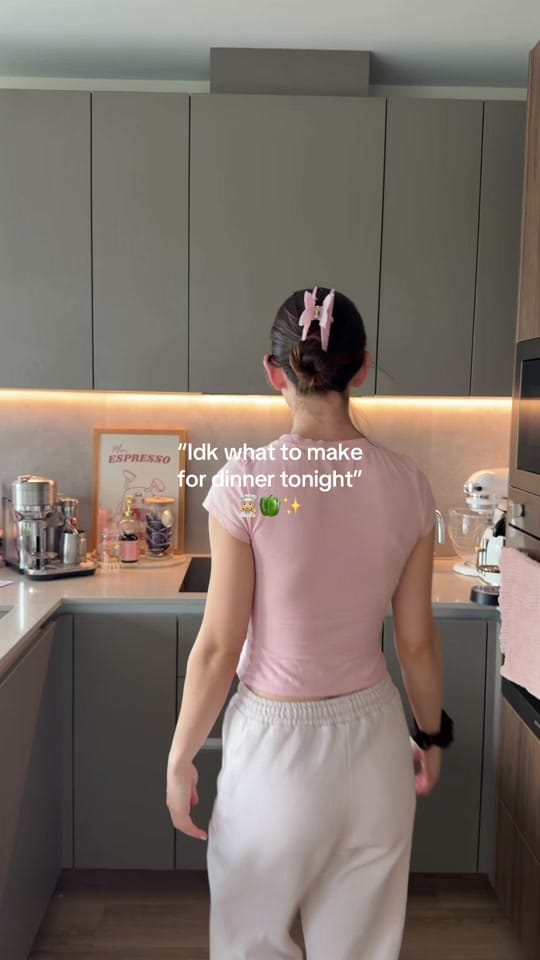 Post 6 by fitnesswithsaz on TikTok (video)