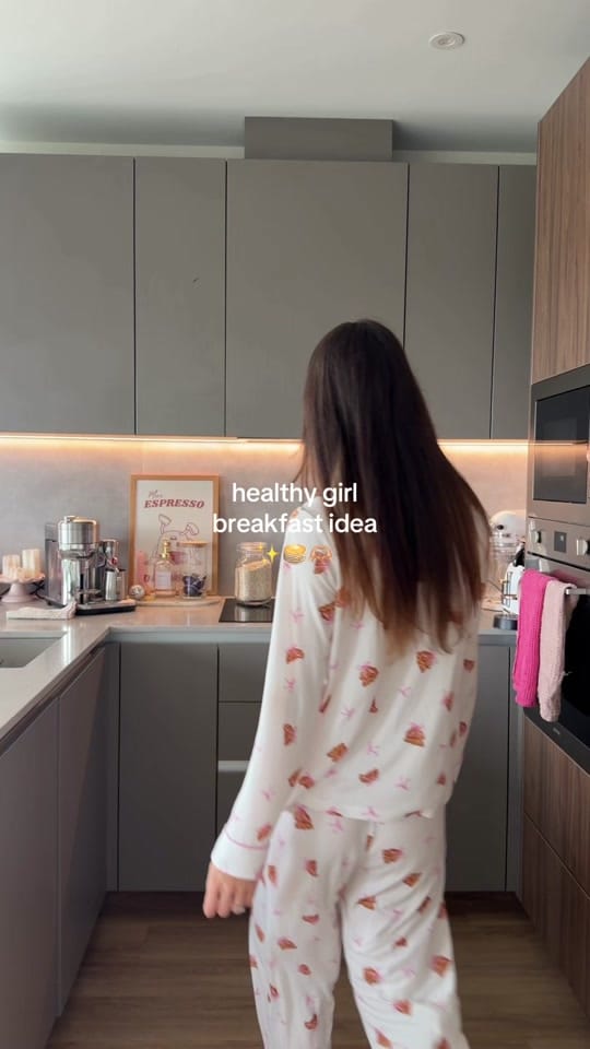 Post 3 by fitnesswithsaz on TikTok (video)