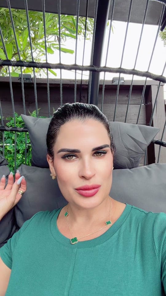 Post 3 by 💙Lisandra_MK_Insurance777🌊 on TikTok (video)