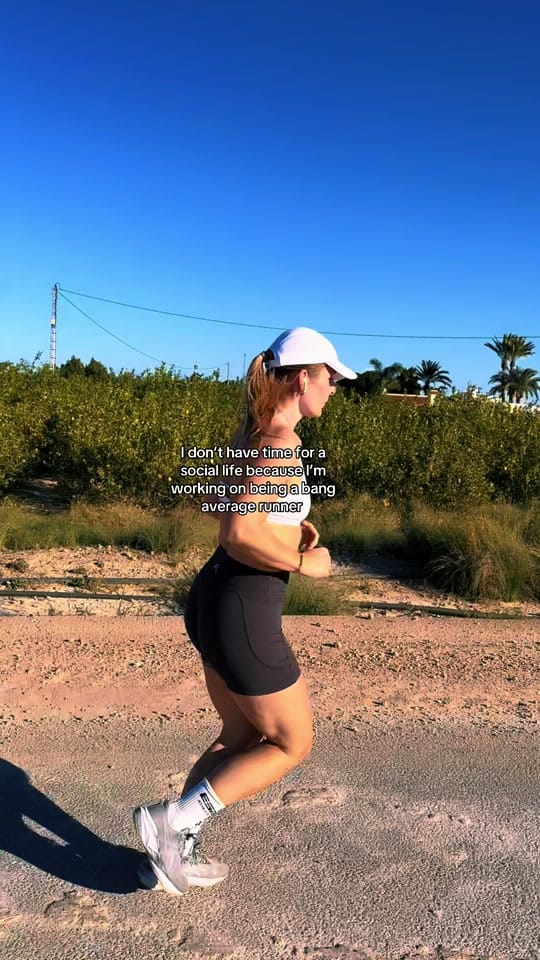 Post 4 by Kamilla on TikTok (video)