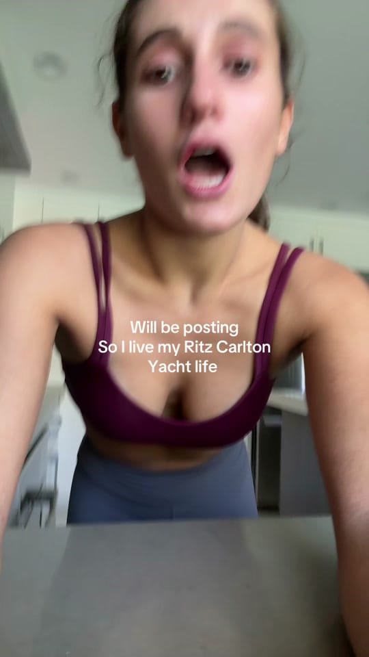 Post 6 by Claudia Hammes on TikTok (video)