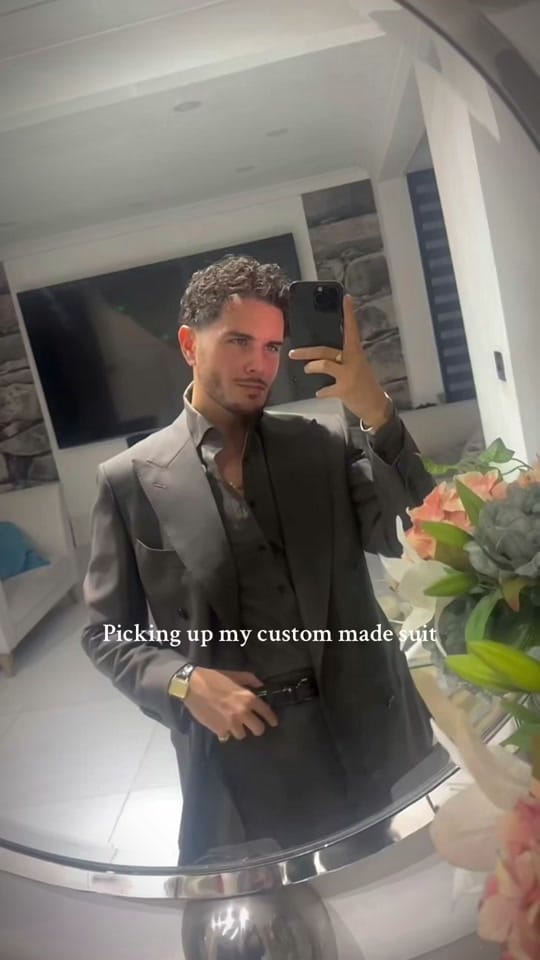 Post 10 by Johnny Cool on TikTok (video)