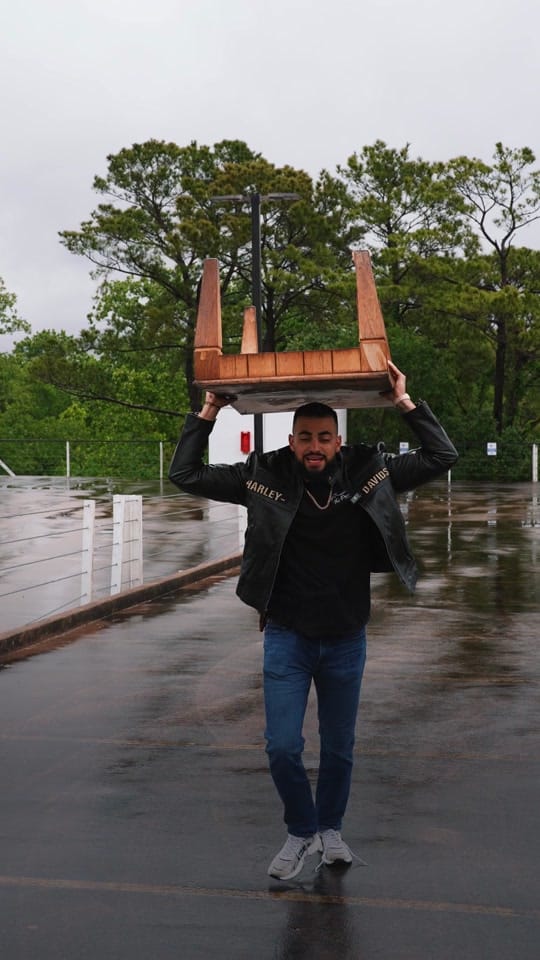 Post 5 by Alejandro Fernandez on TikTok (video)