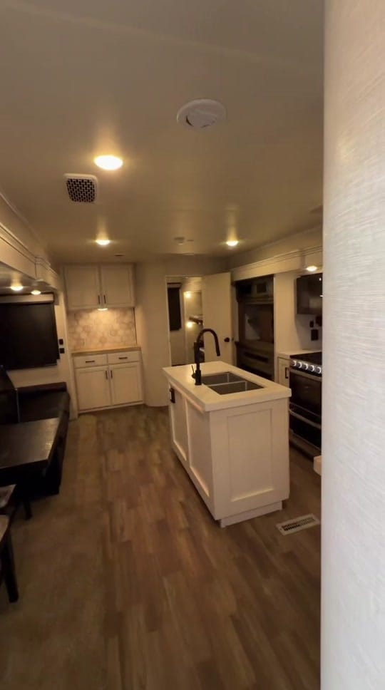 Post 3 by RV CUEVAS INC on TikTok (video)
