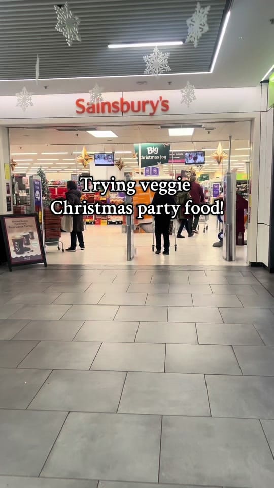 Post 4 by Izzy Whitehead on TikTok (video)