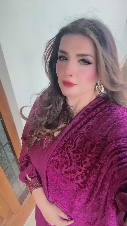 Post 2 by eatinstyle24 on TikTok (video)