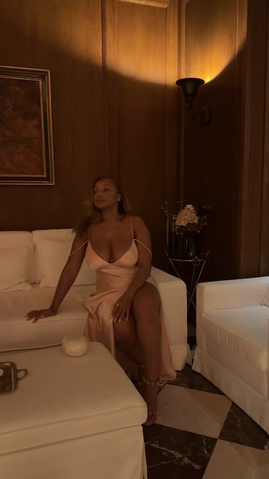 Post 10 by B🦢 on TikTok (video)