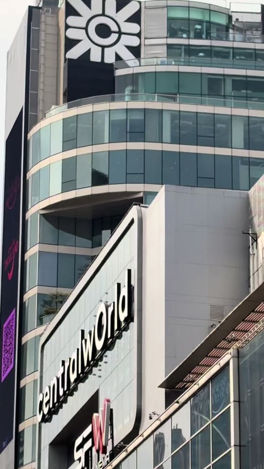 Post 10 by VE/LA on TikTok (video)