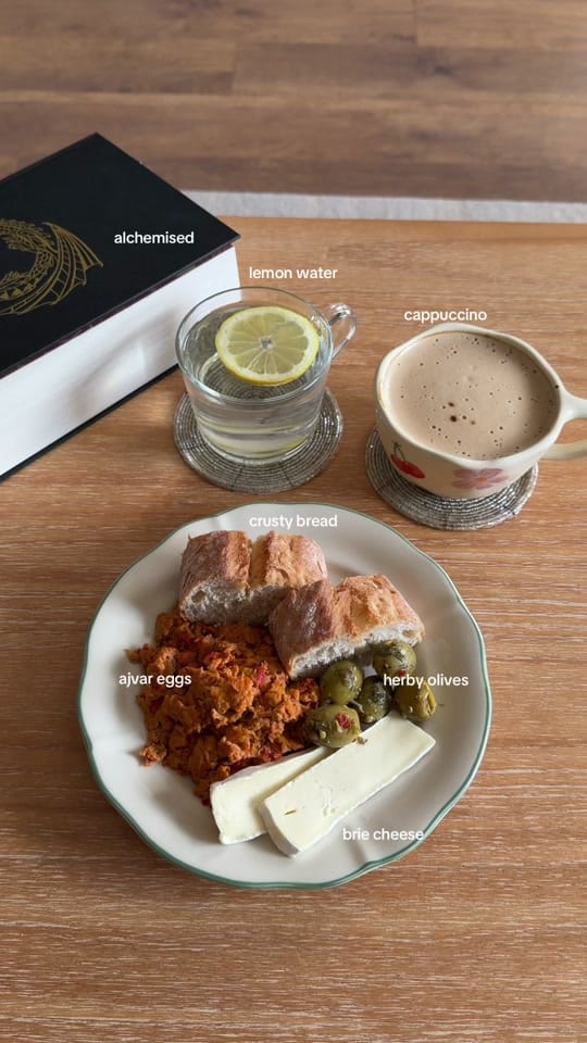 Post 3 by Edena on TikTok (video)
