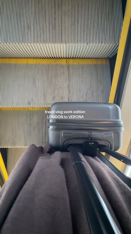 Post 8 by Edena on TikTok (video)
