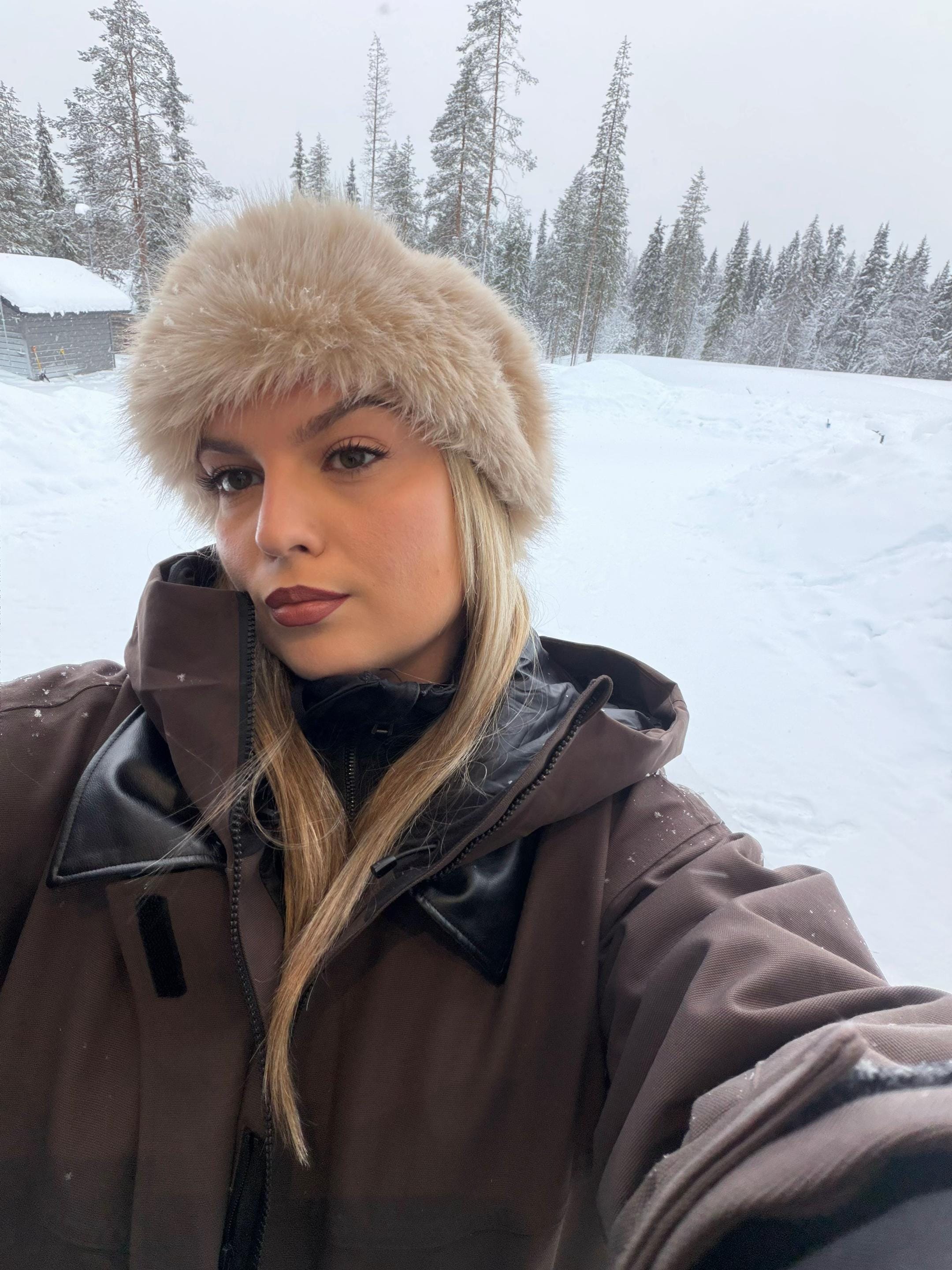 Post 5 by Edena on TikTok (video)