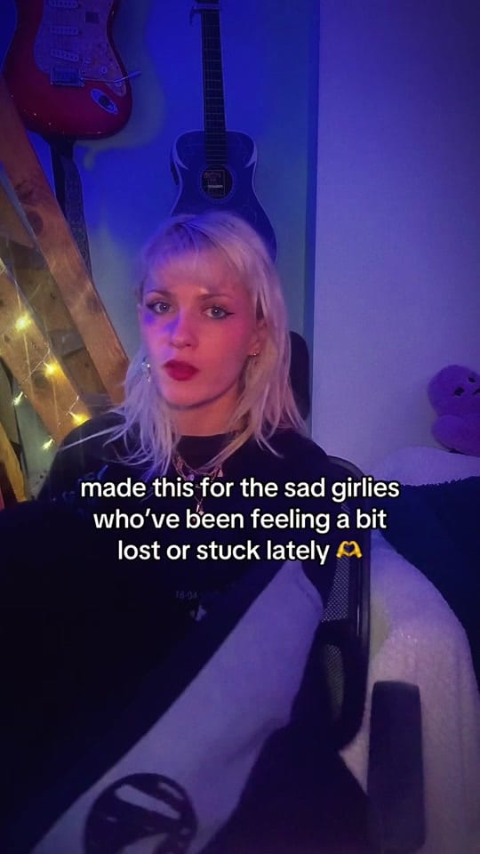 Post 5 by 𝙀𝙢𝙢𝙖 𝙏𝙚𝙖 on TikTok (video)