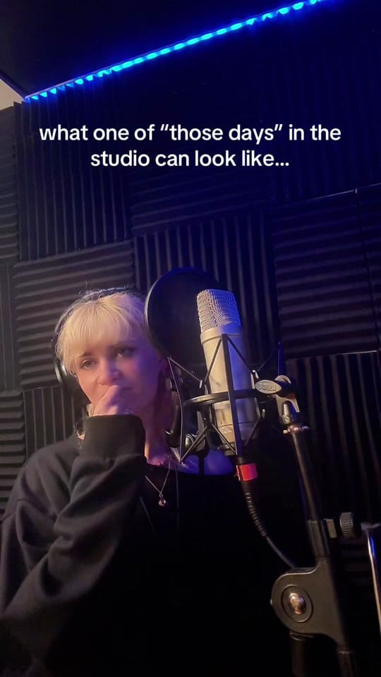 Post 8 by 𝙀𝙢𝙢𝙖 𝙏𝙚𝙖 on TikTok (video)