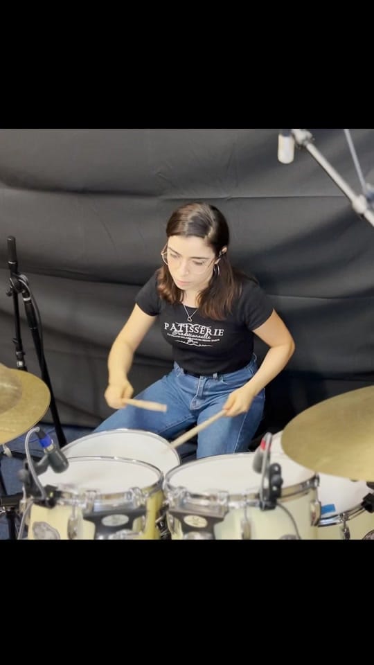 Post 2 by Noa Kahn on TikTok (video)