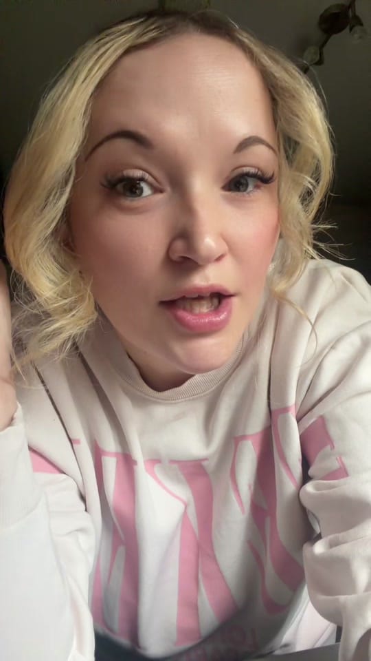 Post 5 by Ceri 🩷 GF, girlhood & glam ✨ on TikTok (video)
