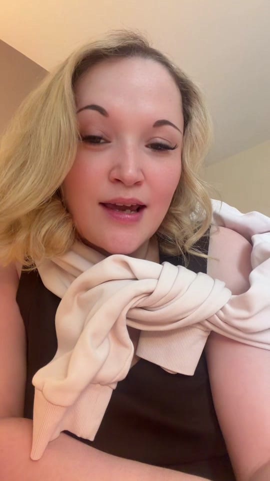 Post 4 by Ceri 🩷 GF, girlhood & glam ✨ on TikTok (video)