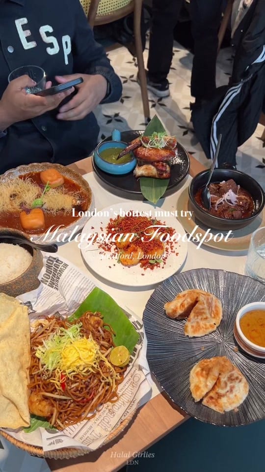 Post 1 by Halal Girlies LDN on TikTok (video)