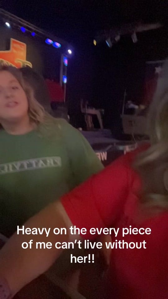 Post 10 by Lauren Marie on TikTok (video)