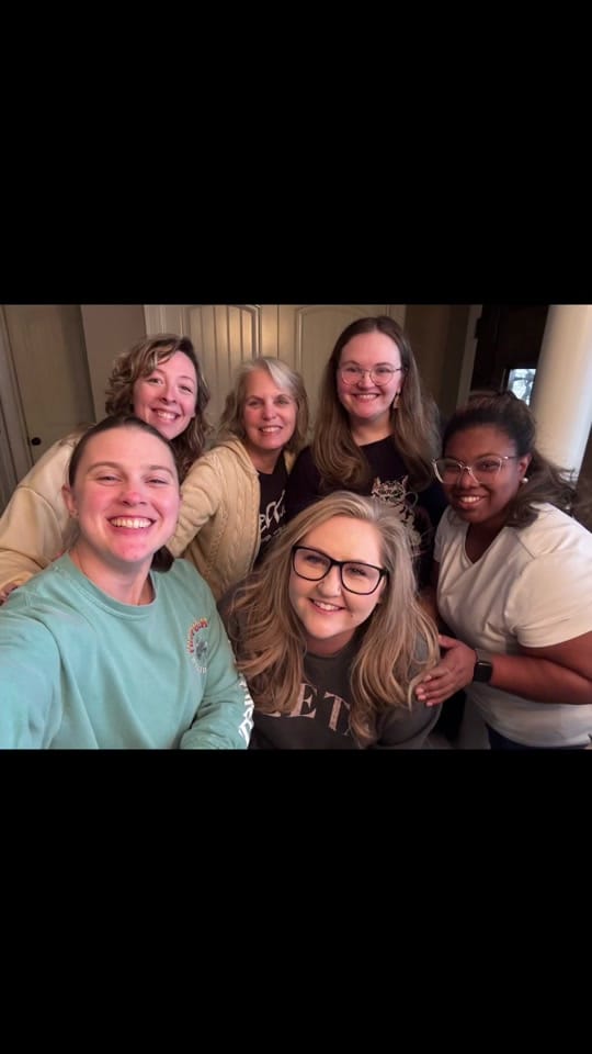 Post 4 by Lauren Marie on TikTok (video)