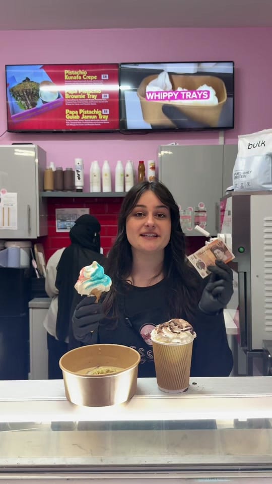 Post 6 by Desserts By Akbar on TikTok (video)