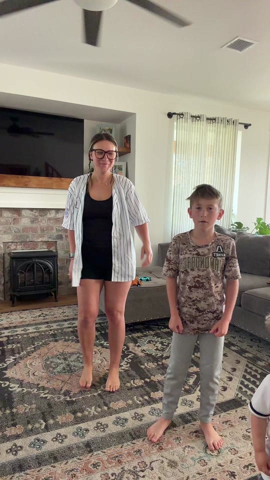 Post 7 by applesntiaras on TikTok (video)
