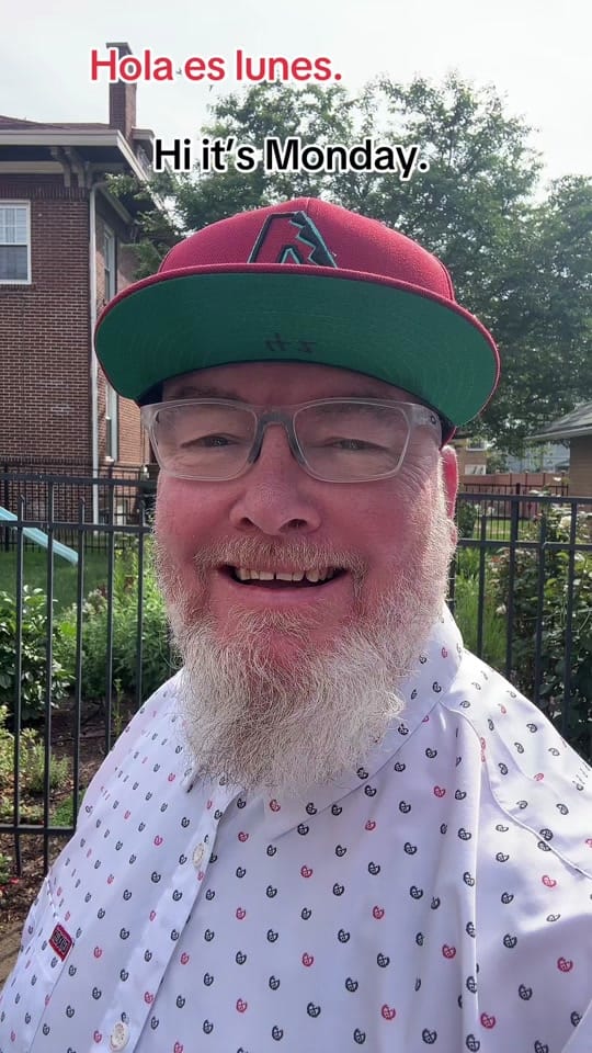 Post 1 by Profe Denham on TikTok (video)