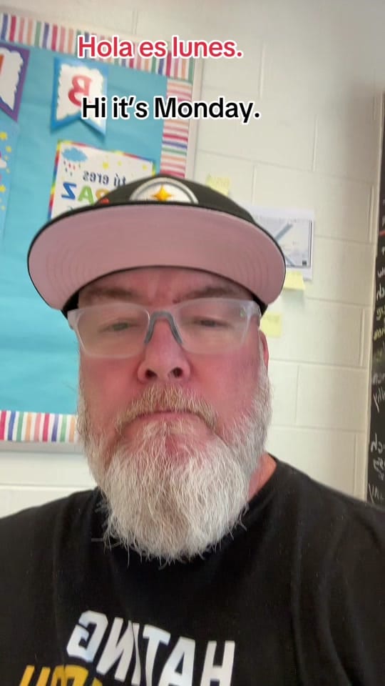 Post 5 by Profe Denham on TikTok (video)