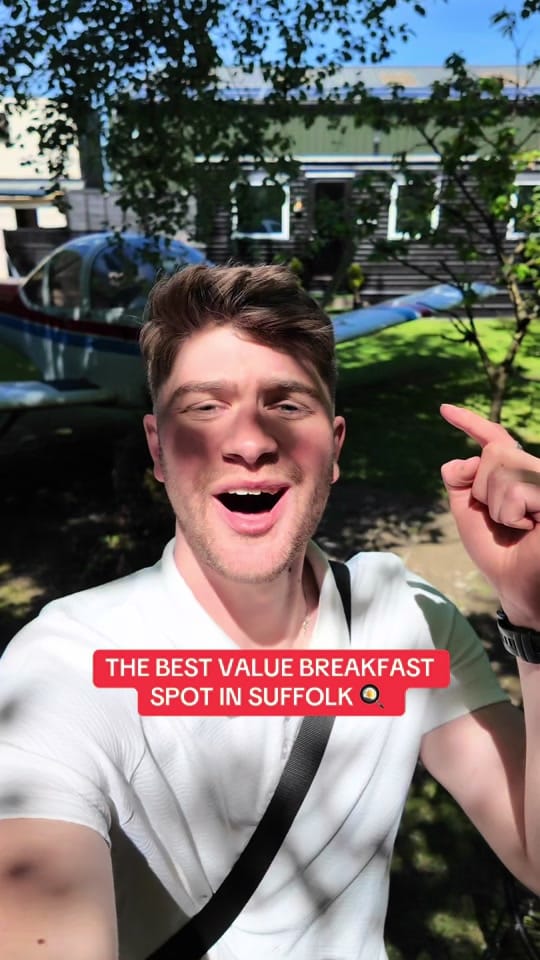 Post 4 by Alex Green on TikTok (video)