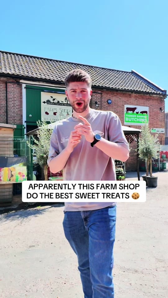 Post 9 by Alex Green on TikTok (video)