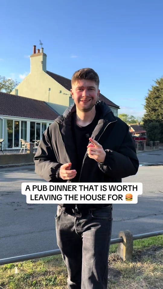 Post 3 by Alex Green on TikTok (video)