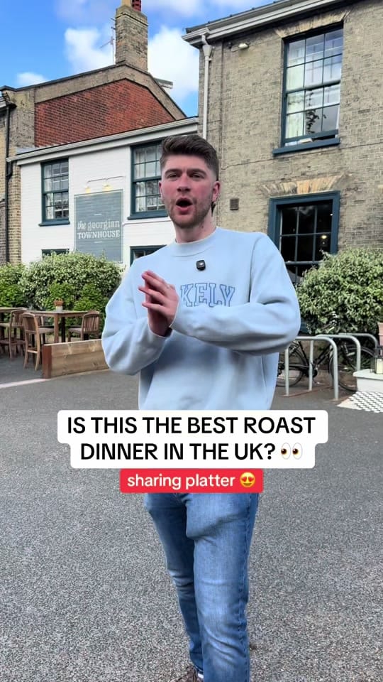 Post 6 by Alex Green on TikTok (video)