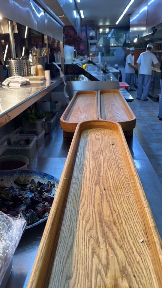 Post 8 by Lonagrillhouse.juicebar on TikTok (video)
