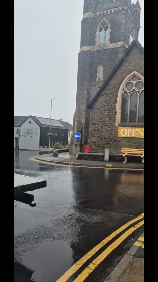 Post 2 by OFFICIAL WELSH LEGEND 😎 on TikTok (video)
