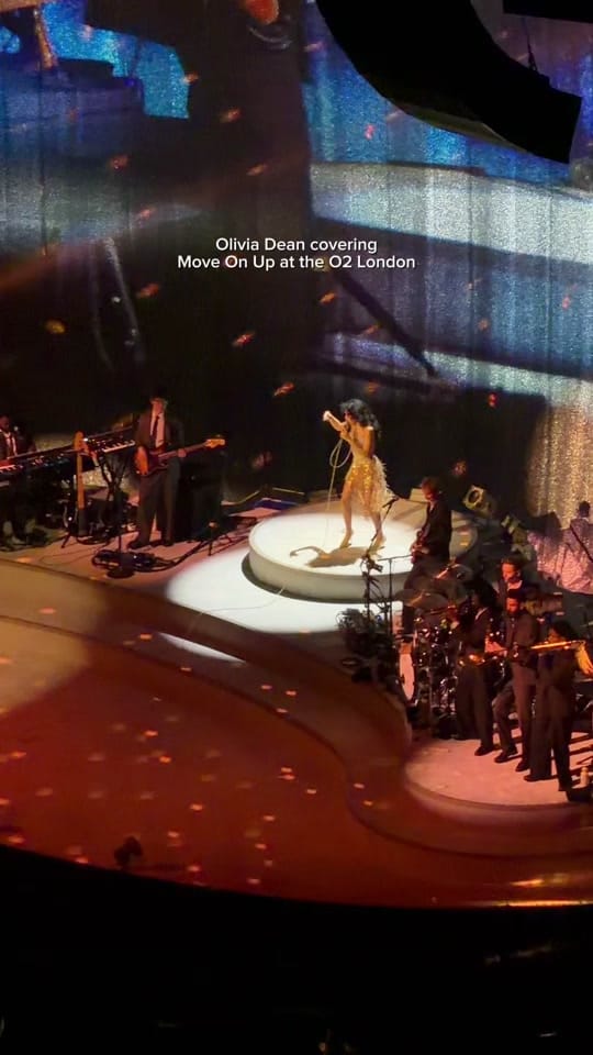 Post 3 by Experience London | 🇬🇧✈️🌍 on TikTok (video)